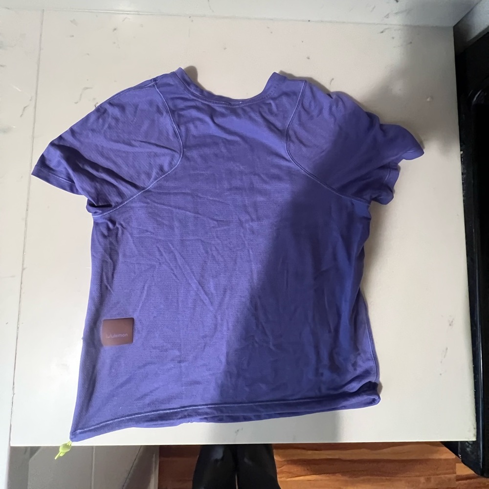 Lululemon top